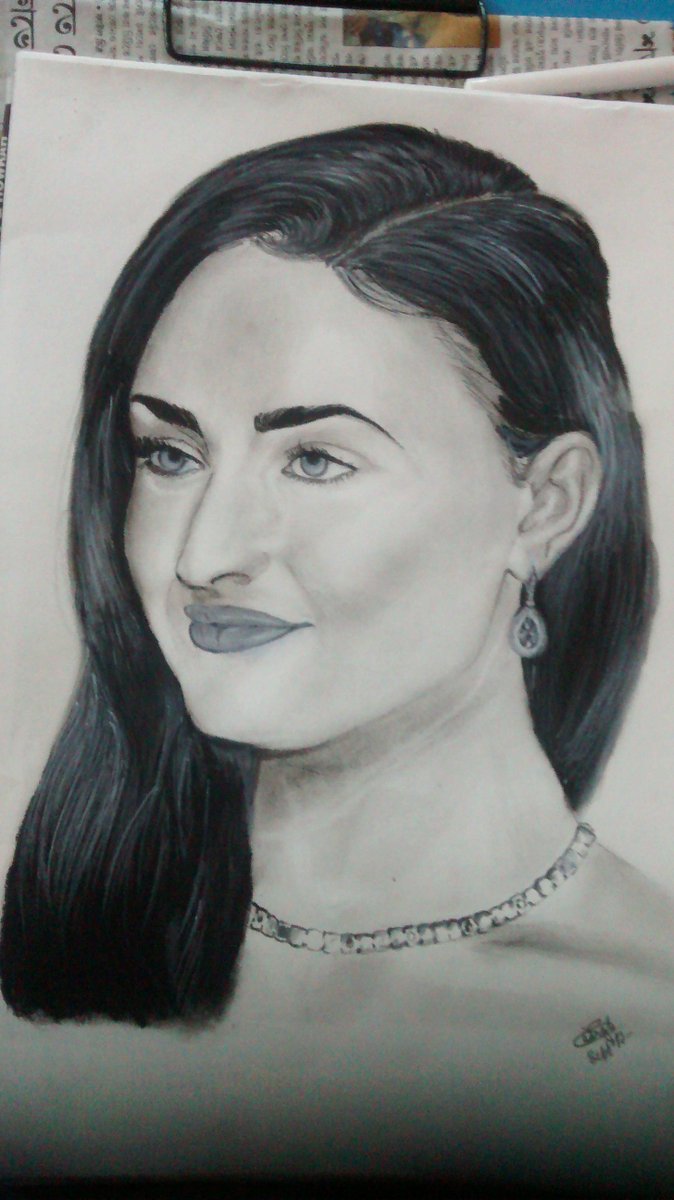 subhrasingh97's tweet photo. @SophieT Hi Sophie.. I like your acting so much..you are great.. I tried to make your portrait .don't know whether you will like it or not.. https://t.co/tptSFTjlu7