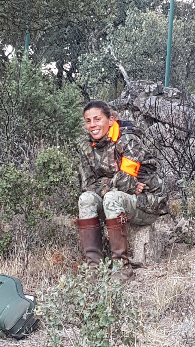 4Hunters_es's tweet photo. Camuflaje perfecto. Nuestra parka wooland camo cumplió con creces!! https://t.co/TmcYcKDLvi