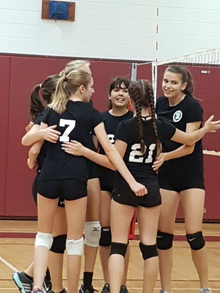 htwinnipeg's tweet photo. #ICVMC way to Massey on your amazing Volleyball playing in portage la prairie. https://t.co/ft09RHtDBG