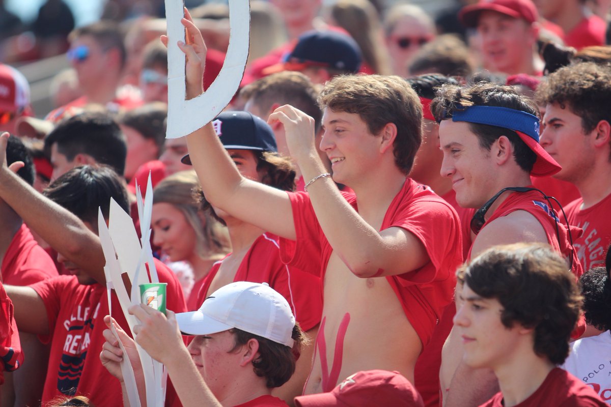 viking_venture's tweet photo. Vikings always represent!!!! @DHS_Vikings @DHSRedSea @DullesFootball https://t.co/XJYMJfaOe8