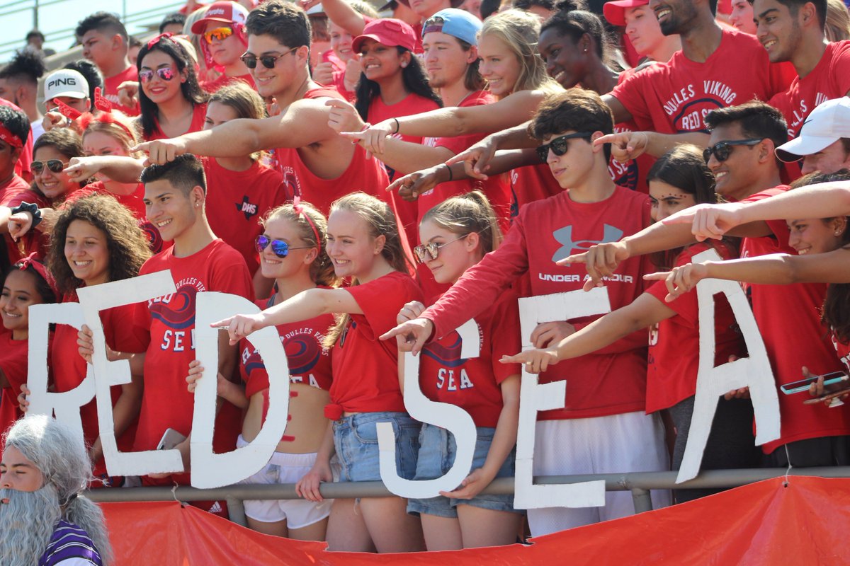 viking_venture's tweet photo. Vikings always represent!!!! @DHS_Vikings @DHSRedSea @DullesFootball https://t.co/XJYMJfaOe8