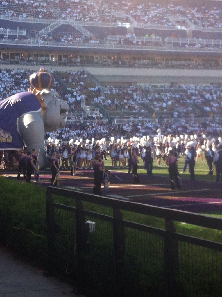 kathryn_foley's tweet photo. #JMUNation #GameDayJMU https://t.co/TQJ1LzI7IE