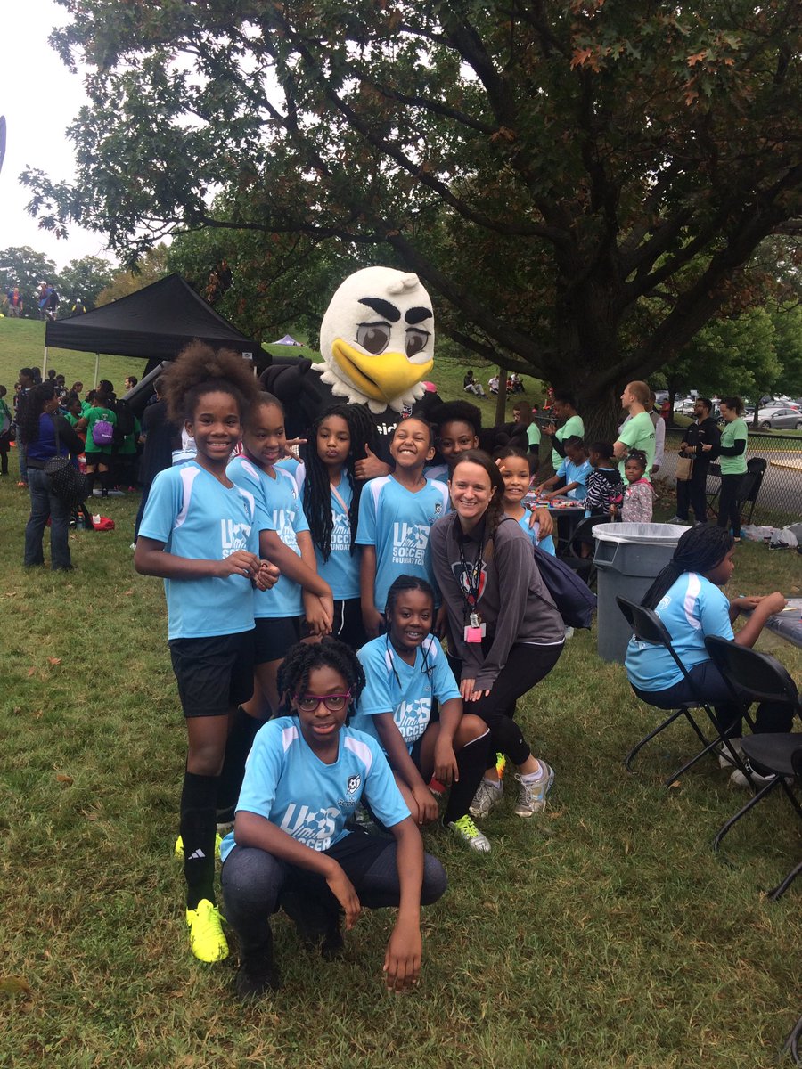 iTeachWSG's tweet photo. We had a fabulous, fun Fall Frenzy today! Took a pic with Talon the @dcunited mascot! ❤️these soccer girls  #DCSFallFrenzy @WSGDC @DCSCORES https://t.co/Ny0RWYBzog