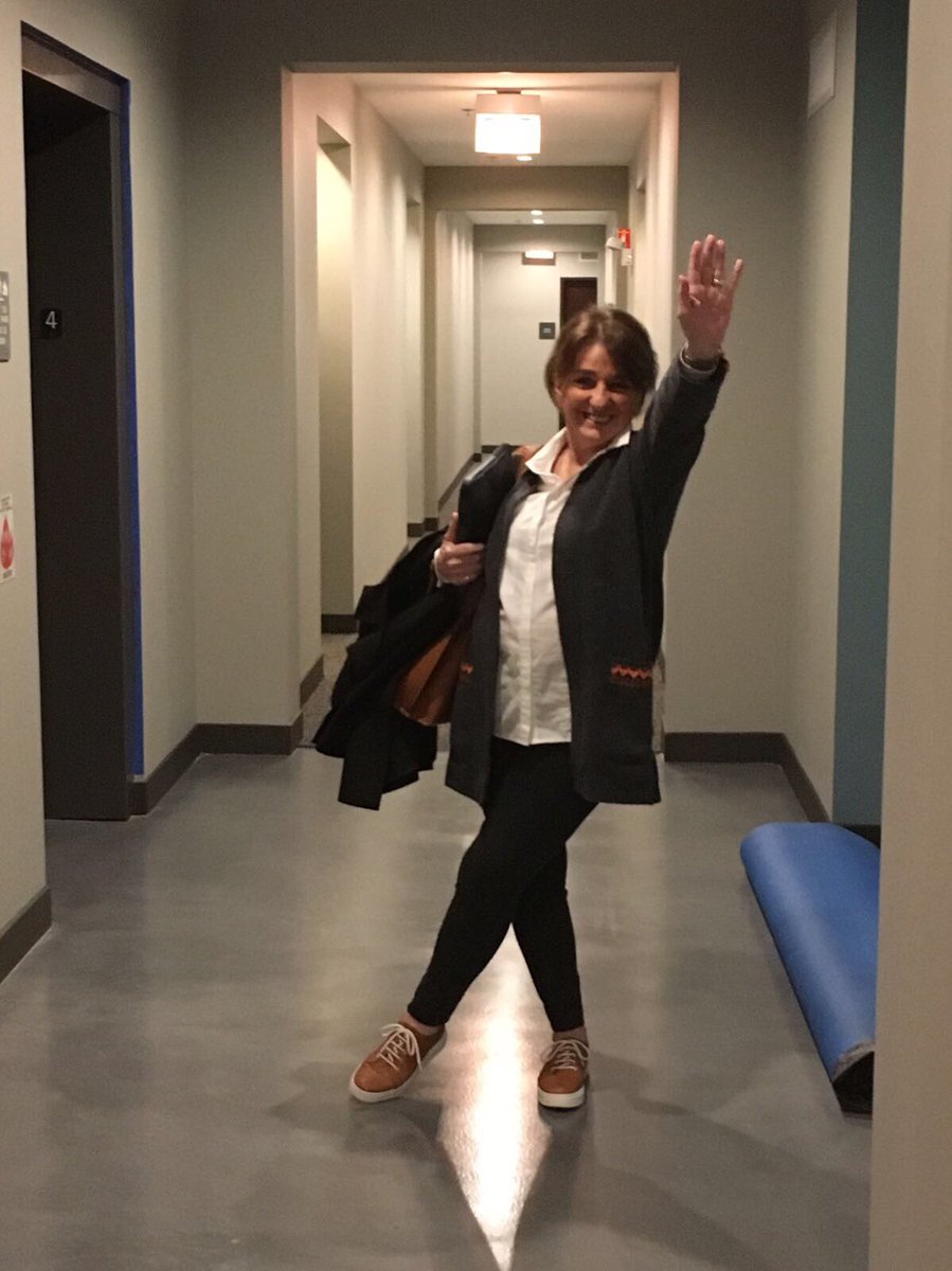 pattie17's tweet image. Ok el adiós es simbólico. 24 hs más en Chicago. Me cambiaron hora de vuelo a Arlanta y no llego a la conexión. #Reprogramar #DeltaAirlines