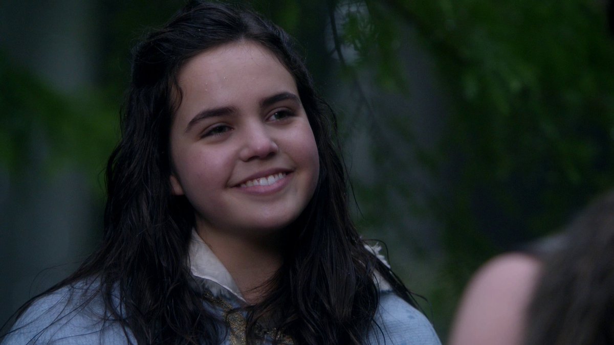OuatWikiFR's tweet photo. Un joyeux anniversaire à @BaileeMadison (Blanche-Neige jeune) qui fête aujourd'hui ses 18 ans ! ♥🎉🎂 https://t.co/mZhhdLUr5H