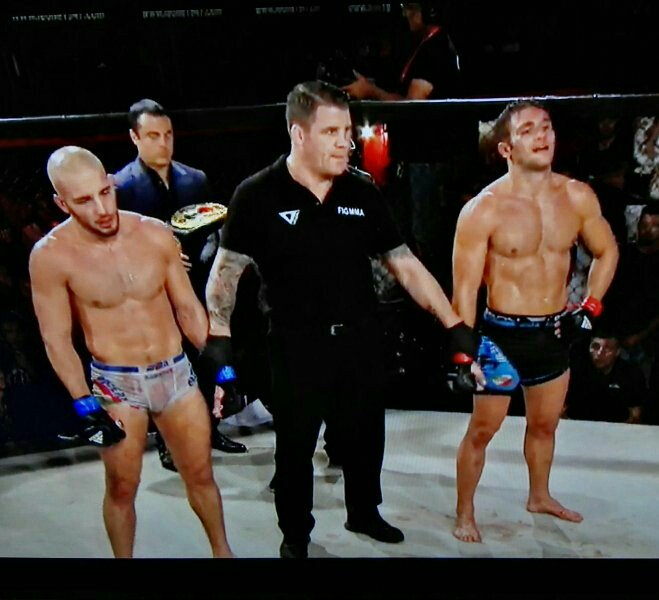 UFCLiveItalia's tweet photo. What a fight! 😱😱😱
Majority Draw! 😳
#venatorfc https://t.co/6qimFDROwk