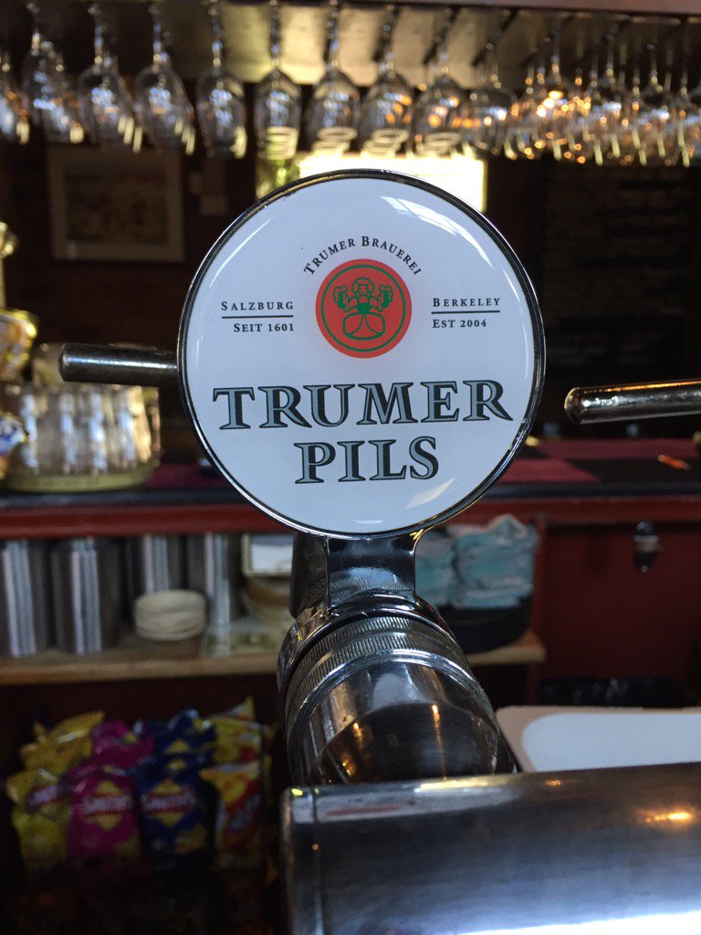 TrumerPilsAu's tweet photo. Hello Standard Hotel https://t.co/dSEEmO89C1