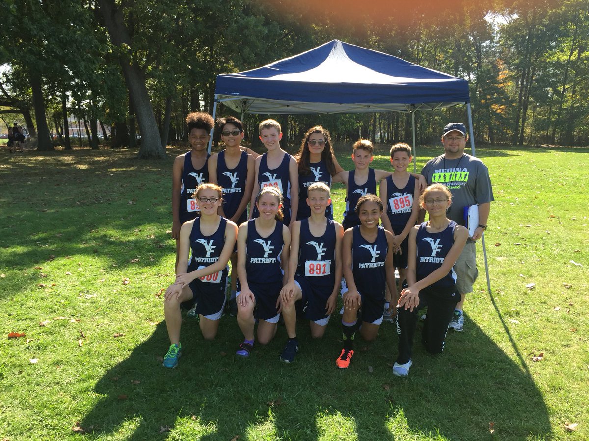 PCSDHistory's tweet image. Beautiful day for CC! Greenbriar Runner’s at the GLC! @VFAthletics @PCSDgreenbriar  @ParmaHts