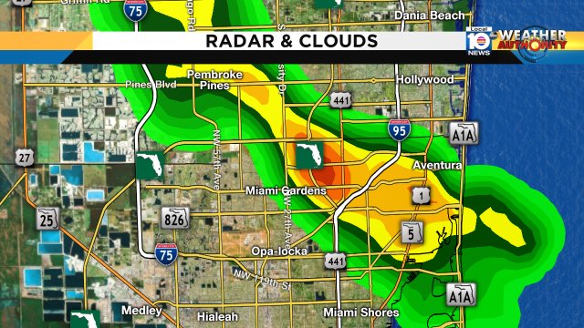 Here's the shower bringing the downpour to the game at Hard Rock Stadium. It's a heavy one. More lined up behind it https://t.co/gU530SFRMM