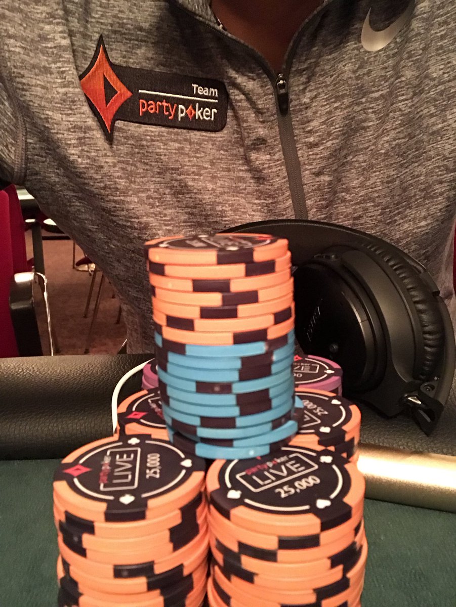 johnnylodden's tweet photo. Avg 755k stack 3.5 mill. Jobbes. #ViMennOpen #partypokerlive #partypokernor #partypokerse https://t.co/qYFCsTEOKI