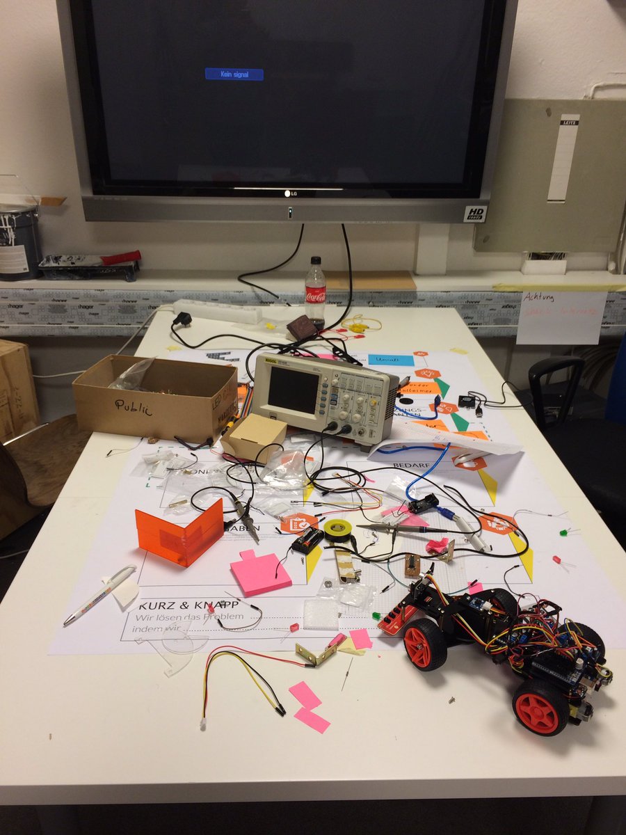 andreashornig's tweet photo. Hey @Daimler @Porsche @BoschGlobal, morgen beim @hack_future im @shackspace findet ihr eure Jungingenieure für E-Autos und autonomes Fahren! https://t.co/VkTb1dviUG