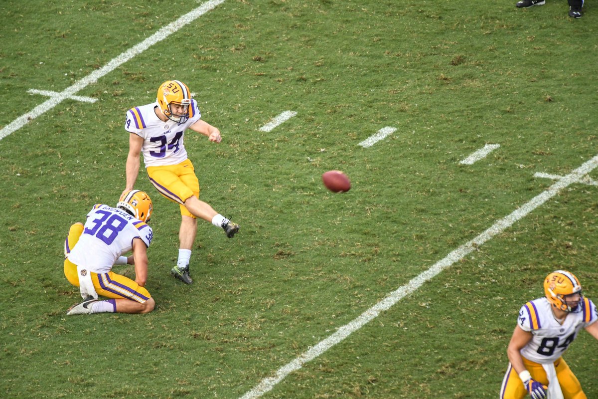LSUfootball's tweet image. COMEBACK COMPLETE! TIGERS WIN! TIGERS WIN! LSU defeats Auburn, 27-23, marking the largest come back in Tiger Stadium since 1949!