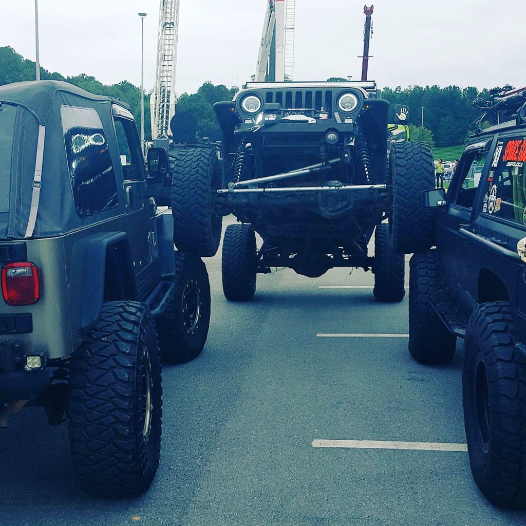 tellusmuseum's tweet photo. Thanks for joining Heavy Metal in Motion! #jeepflexing #tellusmuseum #becausesciencematters #HMIM   #saturdayfun #2017 https://t.co/qF2YztlS3z