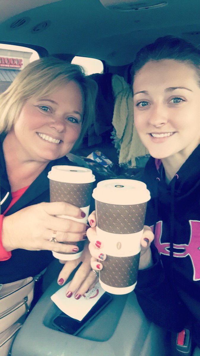 Bobbileann's tweet photo. #CoffeeChats with mom on rainy days are the best! https://t.co/2AIst6kOXR