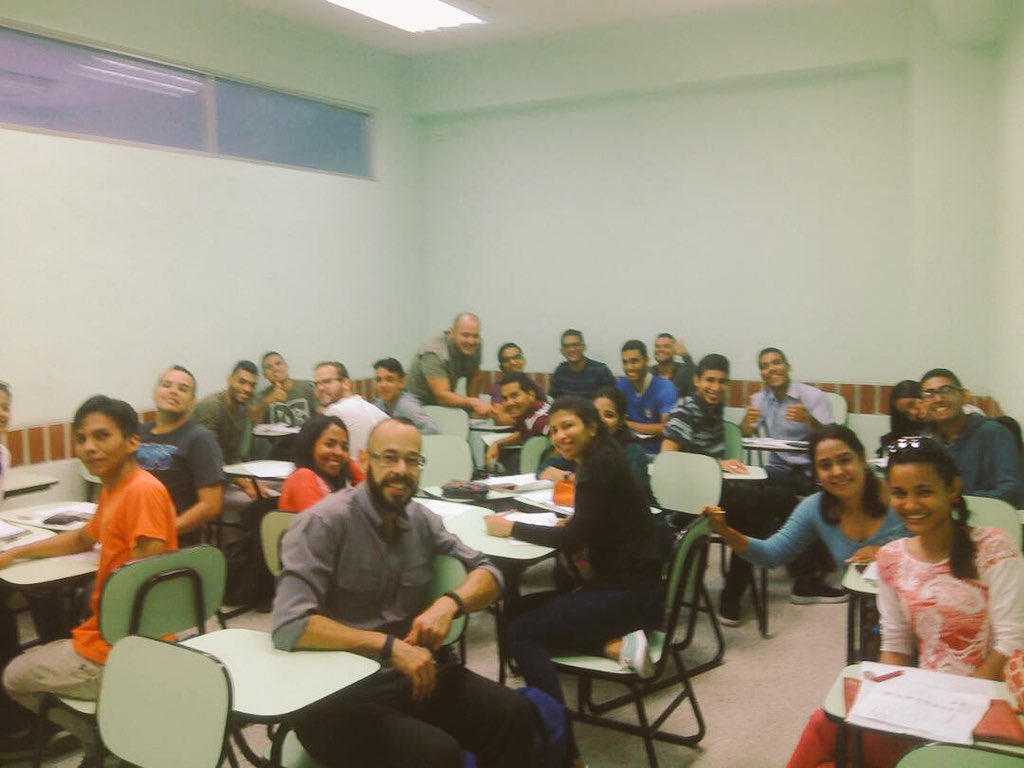 #MomentoCEUJAP junto al equipo de #IngProceCEUJAP estudiando la diagramacion de Procesos en <a href="/ceujap/">CEA Internacional</a> #AprenderHaciendo
