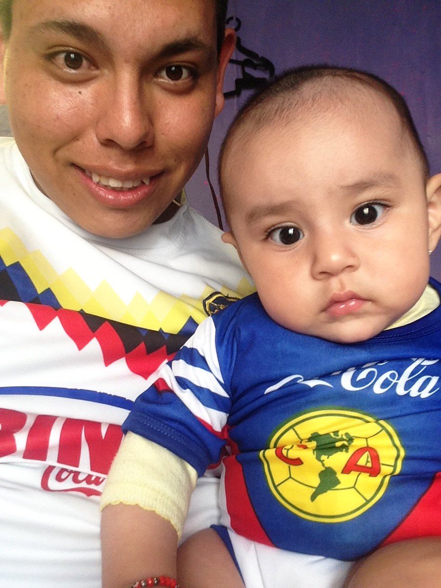 AaronArredo's tweet photo. #ViveElClasicoJoven Así se juega un clásico, Vamos America https://t.co/xVjL6N0GeF