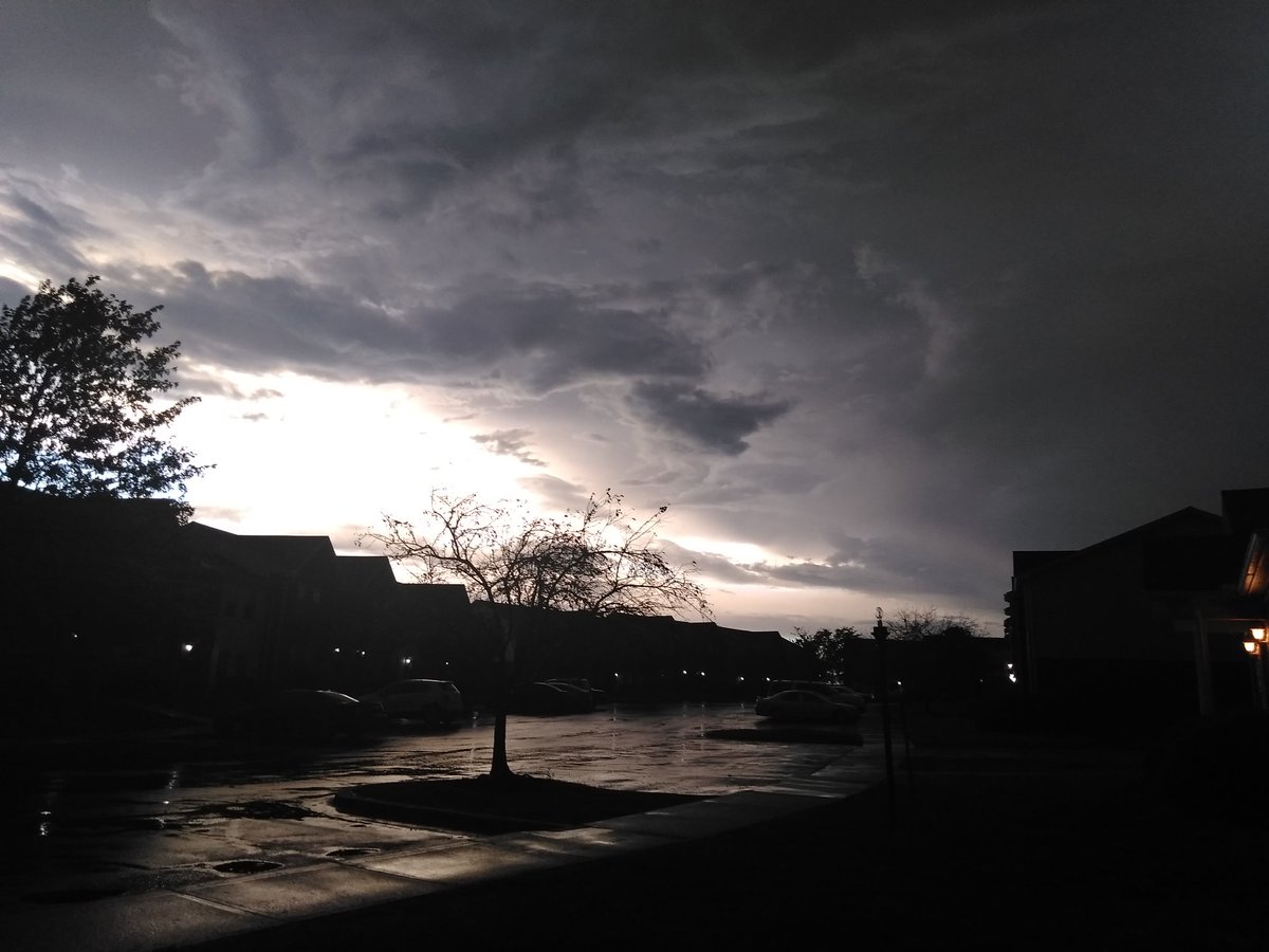MalachisWorld27's tweet photo. @NevilleKMBC @LaraMoritzKMBC #LeeSummitMo https://t.co/50q3Ps5sx1