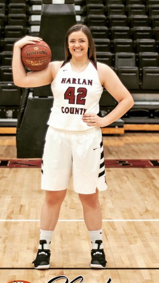 BrandonClayPSB's tweet photo. #SMPMember🍑
THIS JUST IN
On a USC-Upstate visit, ‘18 Kaylea Gross gets an offer
Upstate saw her at #EBAFallFinale
https://t.co/ZuF821z0Y1 https://t.co/nMrztH7MuJ