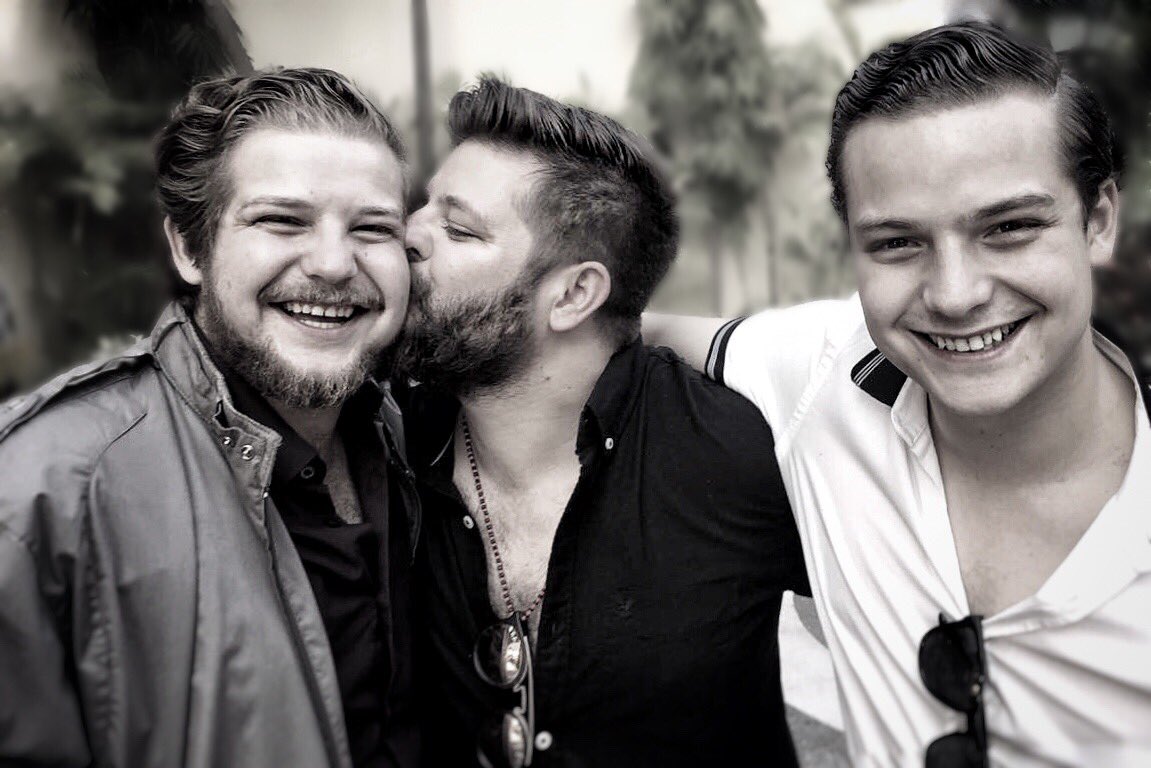 Daniel, Rodrigo y Patricio. #conustedes Serie de retratos. <a href="/kolirest/">KOLI</a> #Monterrey Ejemplo de trabajo en familia. Un futuro por delante #Mexico