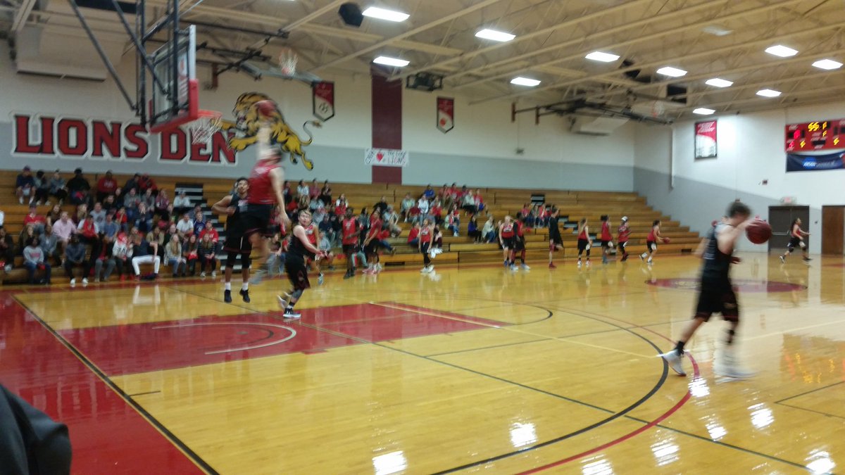 ENCMBB's tweet photo. Midnight Madness was a success. Thank you to everyone who came out and supported! Fun season ahead! #ENCMBB #LionsDen https://t.co/e1GFWyNqv1