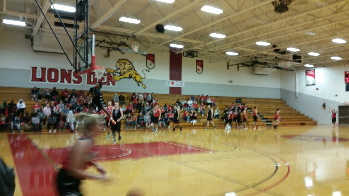 ENCMBB's tweet photo. Midnight Madness was a success. Thank you to everyone who came out and supported! Fun season ahead! #ENCMBB #LionsDen https://t.co/e1GFWyNqv1