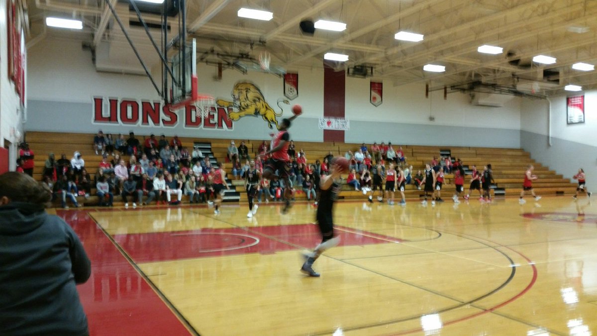 ENCMBB's tweet photo. Midnight Madness was a success. Thank you to everyone who came out and supported! Fun season ahead! #ENCMBB #LionsDen https://t.co/e1GFWyNqv1