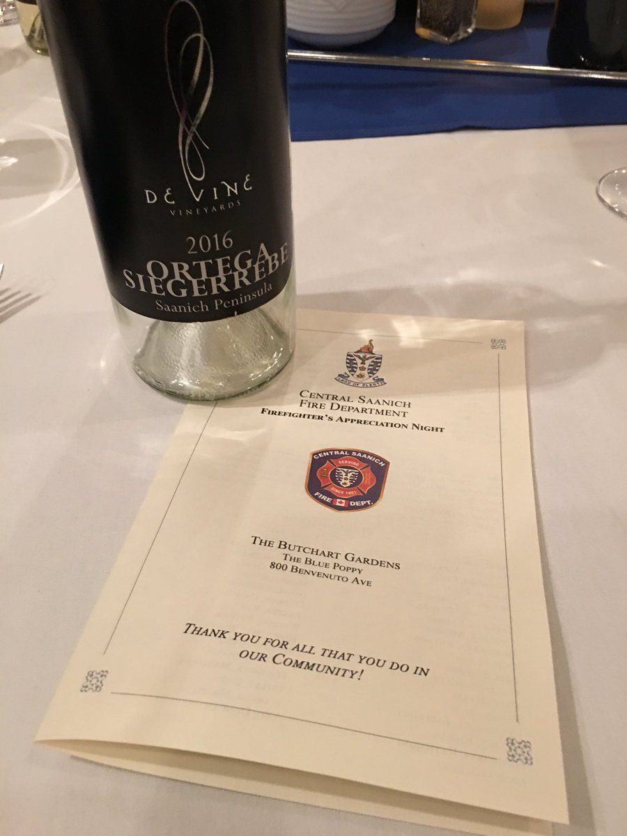 IAmCarlJensen's tweet photo. Tks 2 @deVineVineyards 4 their support of the @CSaanichFire Annual Recognition Banquet! #csaan @MayorWindsor @NiallPaltiel #CSVFD https://t.co/ujf4jg2NbZ
