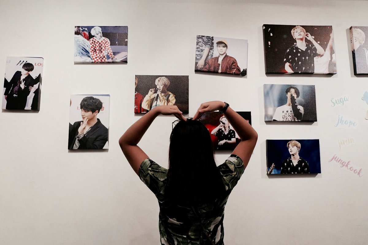 d_albit's tweet photo. 너무 예쁜 사진. 와줘서 고마워❤️. @_RECONTRER @BangtanUnionID @bbewithu @hearttoheart95 @minstery_0309 @moonsea218 #RecontrerINA #RecontrerInJKT https://t.co/YWBYjXsqma