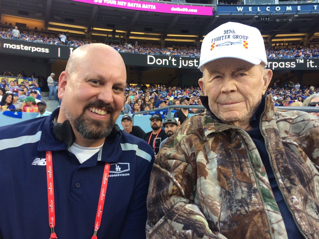 tomteavee's tweet photo. Humbled &amp; honored tonight to meet Gen. Chuck Yeager on the 70th anniversary of his breaking the sound barrier. #TheRightStuff https://t.co/qR4ZtM9glt