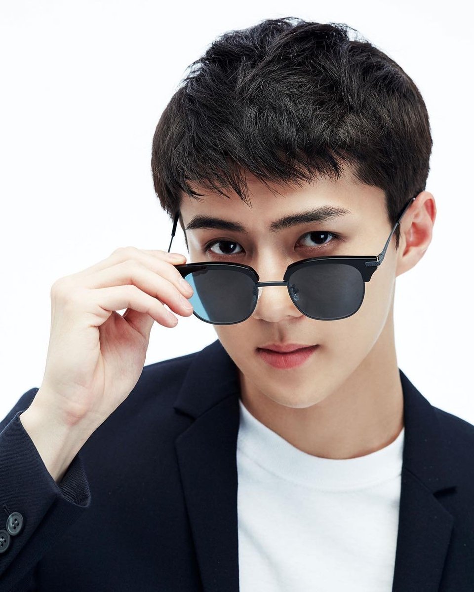 BUBBLETEAHOLIC's tweet photo. [PIC] oeil.official ins #SEHUN 
https://t.co/UHTLgstYSo https://t.co/7BVmmEzMah