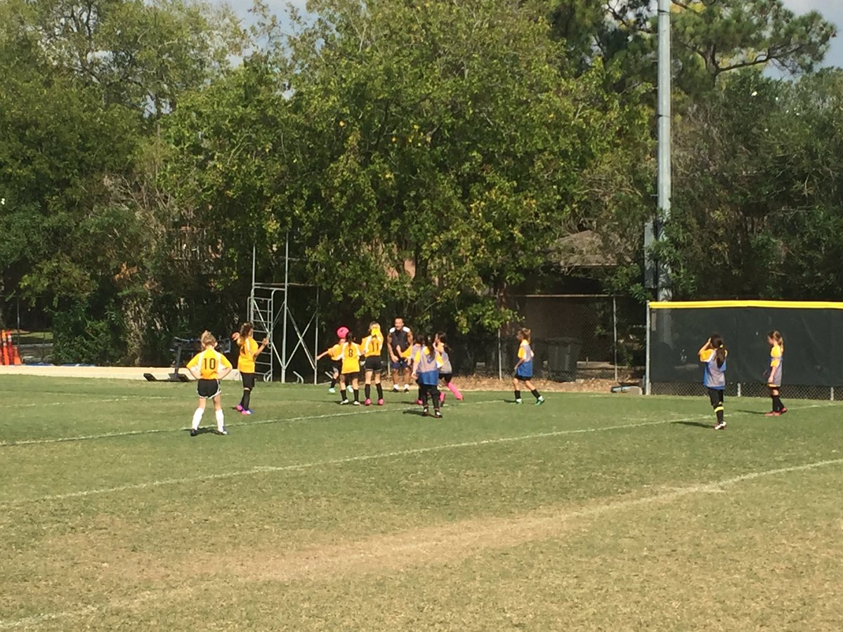 msangwyrick's tweet photo. Had a blast today watching my third grade girls play soccer!❤️⚽️ https://t.co/0QFCFDoLIG