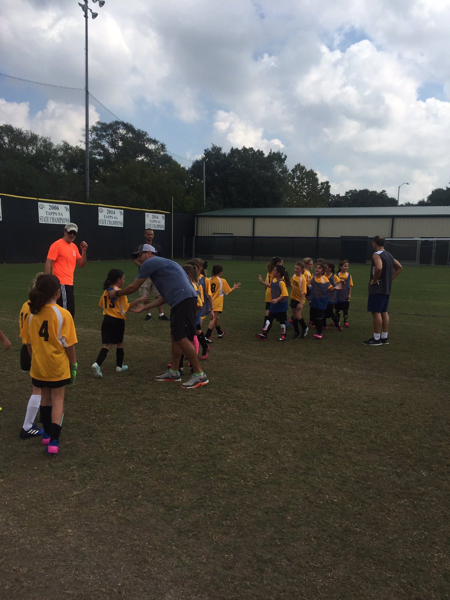 msangwyrick's tweet photo. Had a blast today watching my third grade girls play soccer!❤️⚽️ https://t.co/0QFCFDoLIG