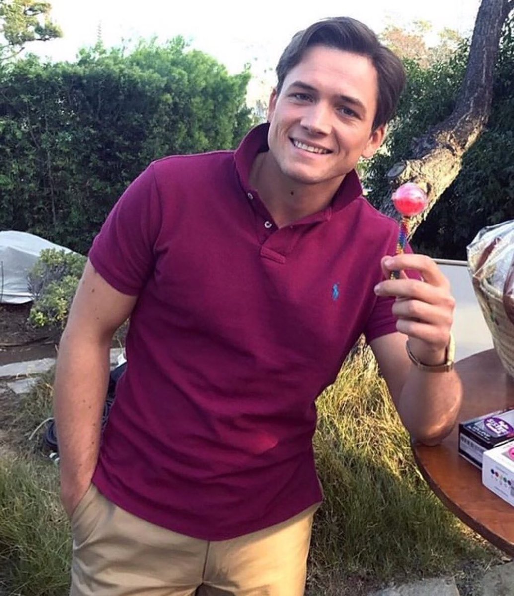 taronegertonphp's tweet photo. Oh that's for me? How sweet of you Taron πππ
#taronegerton #taronegertonph #Kingsman #tarontulas #tarontulasph #taronatics #taronators https://t.co/s4BxrCLaQ4