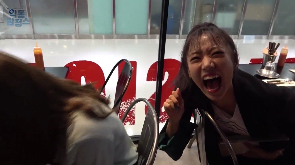 choronggie_luv's tweet photo. Like how can u not stan kim namjoo! This baby gotta be more put out to the world! Lol! Shes sooo extra #namjoo #apink #extra #stanher https://t.co/l60t97tD93