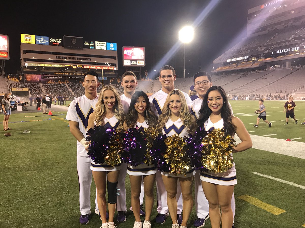 UW_Spirit's tweet photo. Dawgs in the house! #BeatASU https://t.co/WNRNJnQV9y