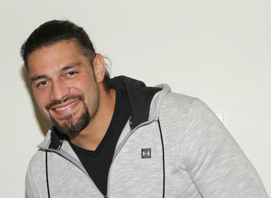 LeeshaNDessy's tweet photo. @WWERomanReigns @romanreigns568 @shady926 @rockfan_86 #Roman #YourEmpire #Lives4ThisSmile #AndYOUWinning #InTheRing #YouRTheBestThereIs https://t.co/1cfKRnnSTZ