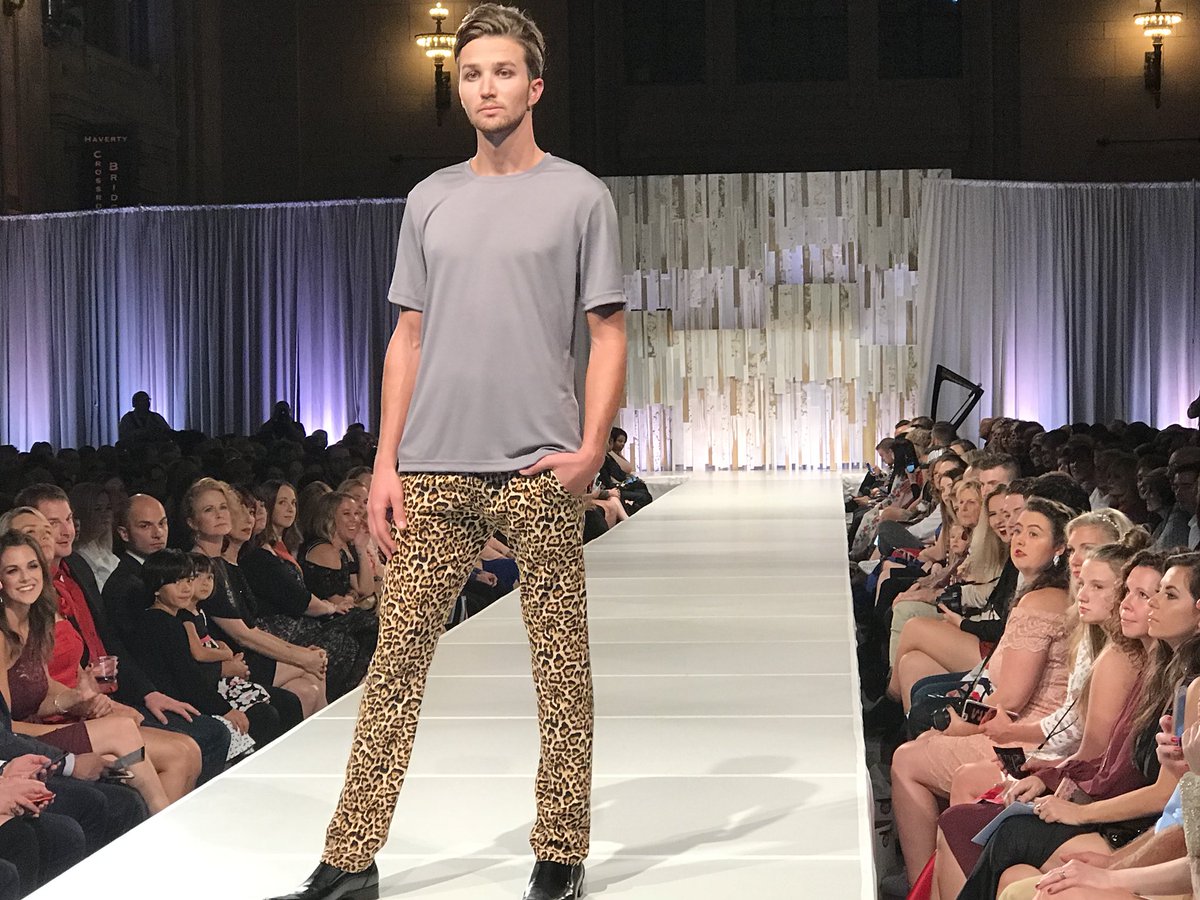 KC_fashionweek's tweet photo. Loving the menswear looks by Jon Fulton Adams for @queensrocket #KCFW https://t.co/NAf6qkEJwb