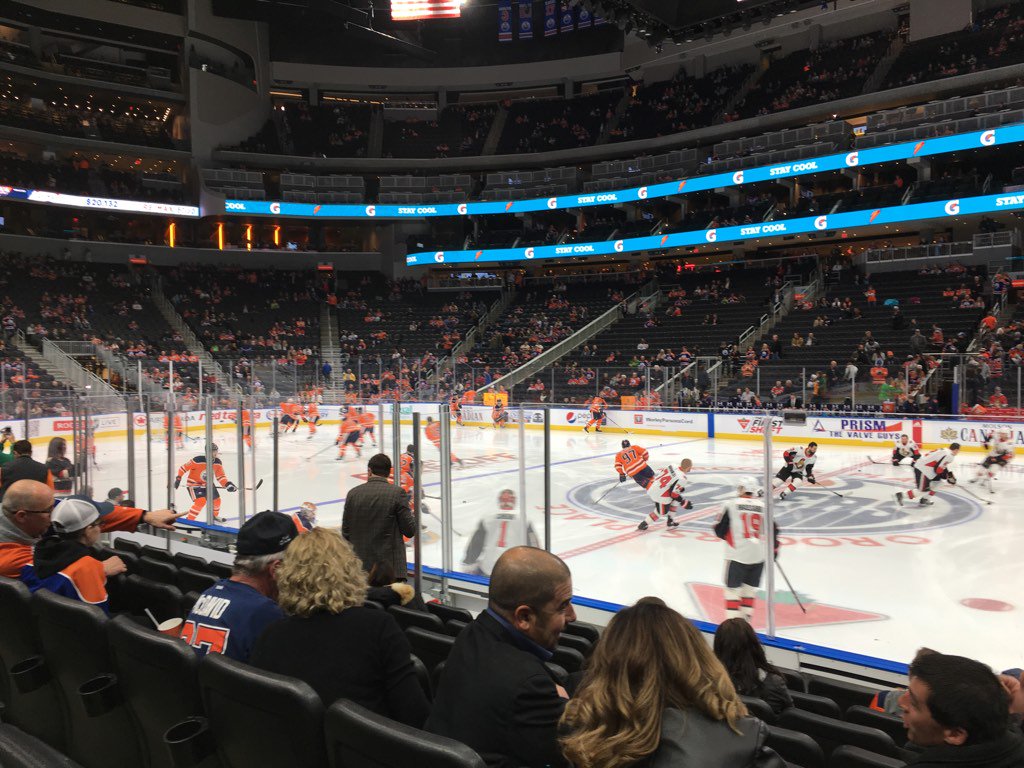 Barney_19's tweet photo. Game time! Thanks for the tickets @Silvacom @SpoonerRyan https://t.co/YnJk0LmyJS