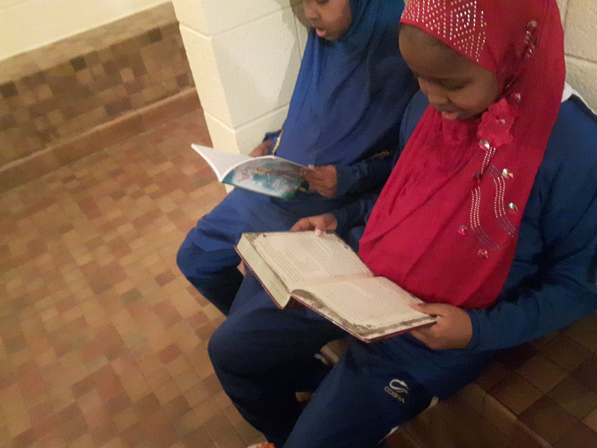 HoryalFC's tweet photo. At Locker Learning Time (LLT) kids were busy reading, spelling and drawing.There is never a time wasted. https://t.co/yvJ7f2MA5g