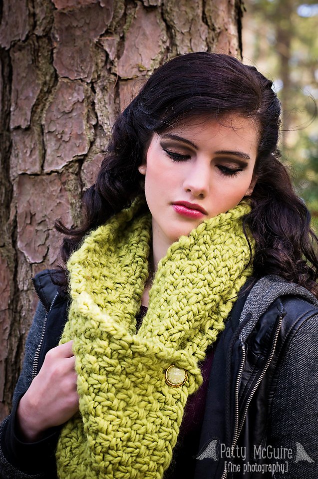 moss green neckwarmer, wool scarf chunky, woman scarf chunky, cowl sc… tuppu.net/b02d9110 #Etsy #TrendingColors