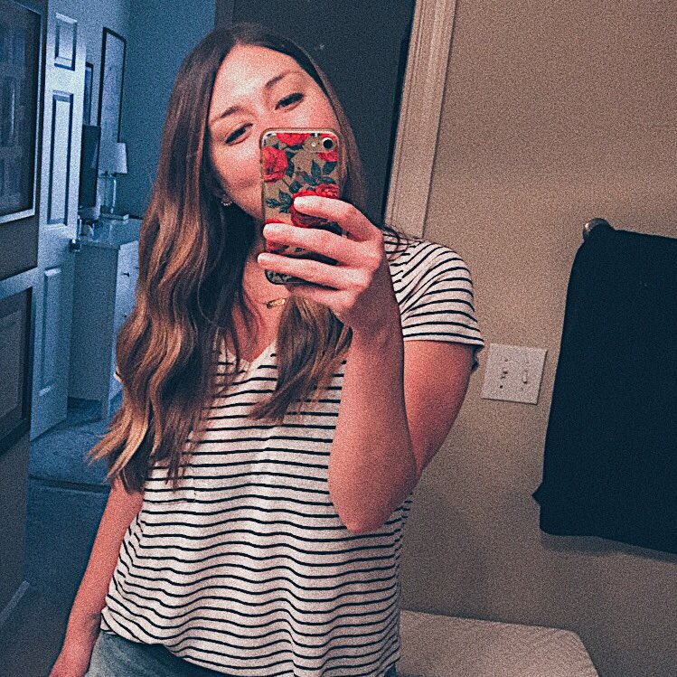 whatlissdoes's tweet photo. #newprofilepic #whodis #lol https://t.co/CBPkcCX6n0