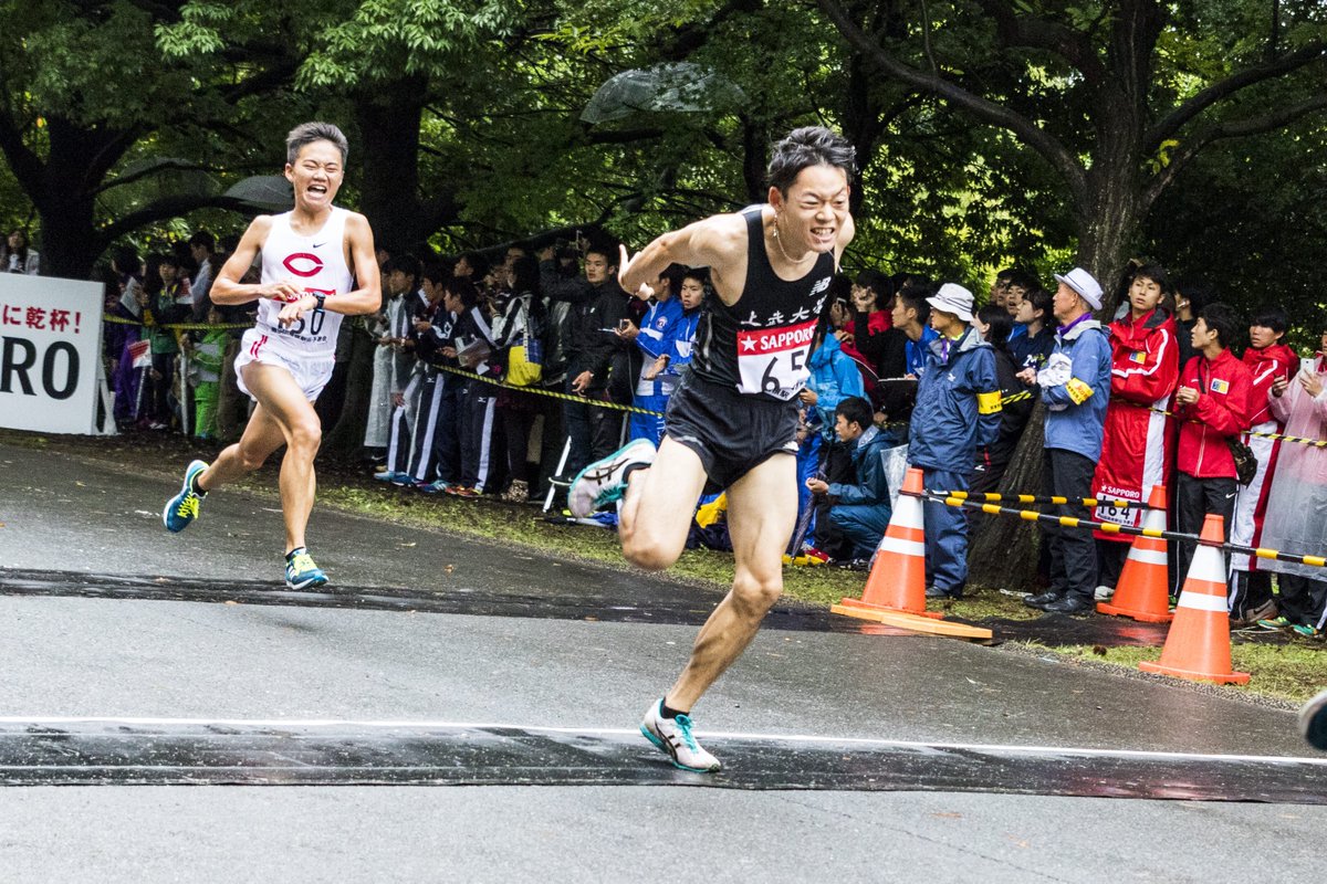 Ekiden News Ar Twitter 10年連続箱根駅伝出場を決めた上武大学 どの選手もタイムロスを嫌い 時計を見ず 触らず 胸から突っ込んでゴールしてくる 上武大の予選会での強さはここにありそうだ 箱根駅伝予選会