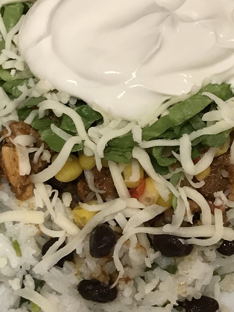 MamadubsX3's tweet photo. I’m sorry @ChipotleTweets but I tried the CK bowl @ home and it’s #yummy #homecook #momcancook #tasty #foodie #foodnetwork https://t.co/RagxbZ1c3I