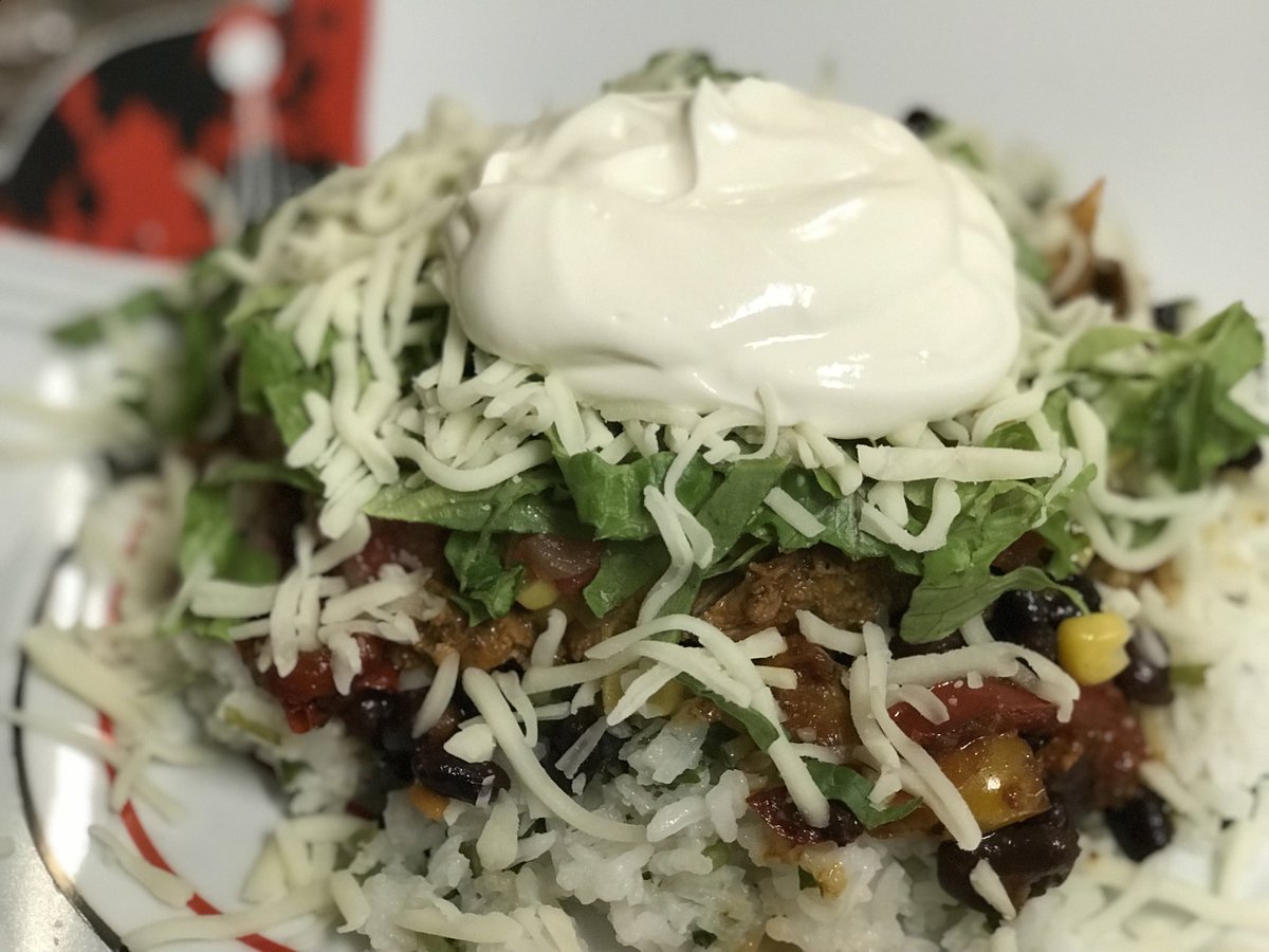 MamadubsX3's tweet photo. I’m sorry @ChipotleTweets but I tried the CK bowl @ home and it’s #yummy #homecook #momcancook #tasty #foodie #foodnetwork https://t.co/RagxbZ1c3I