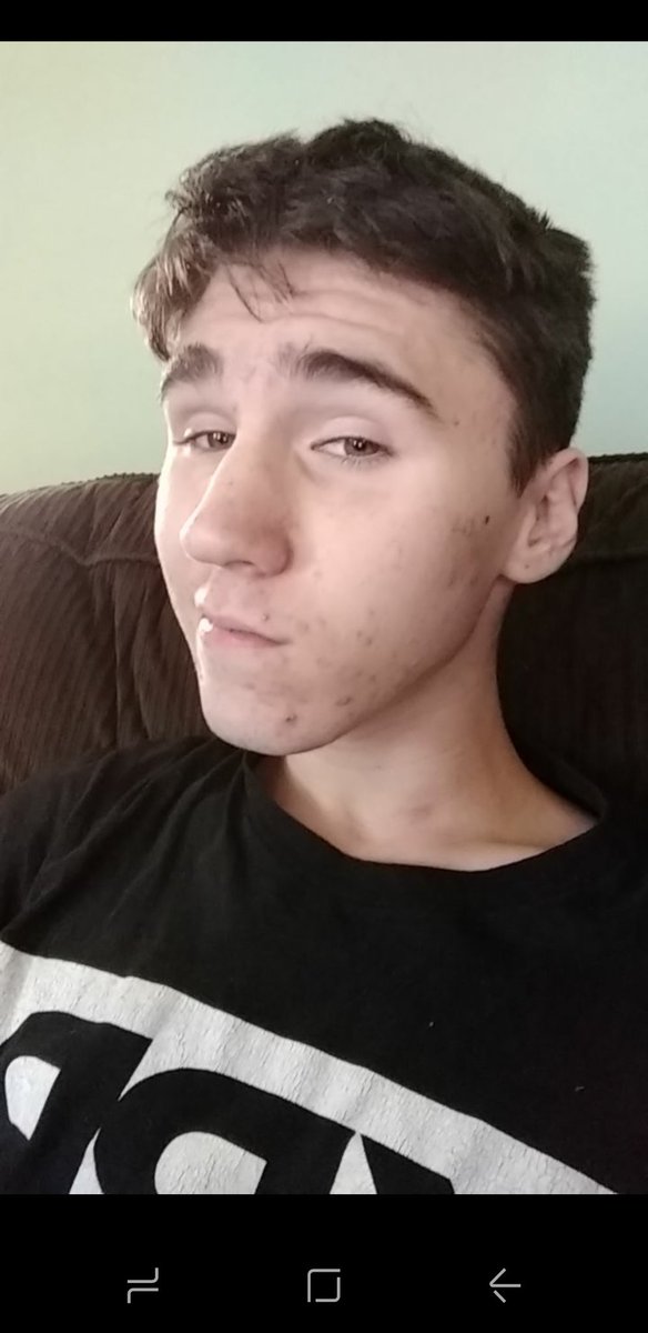 2hyped2care's tweet photo. Missing my babes bad tonight 😢😢 @justinfitch13_ but look at his cute face https://t.co/EDkYwhycdE