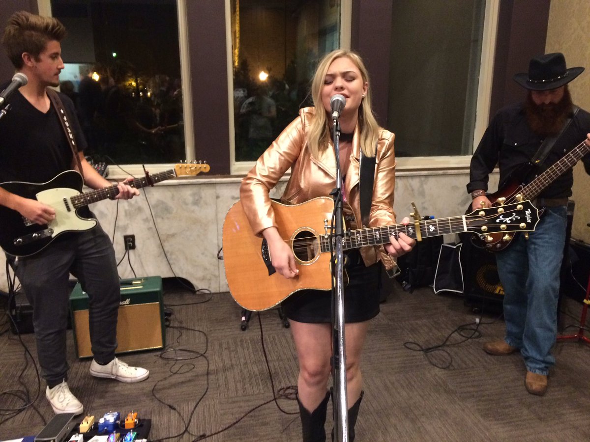 YEGfilmfest's tweet photo. Songs by @oliviarosemusic is the soundtrack to our intermission!
#ESFF2017 #RedCarpetGala https://t.co/zHBicBcjc7