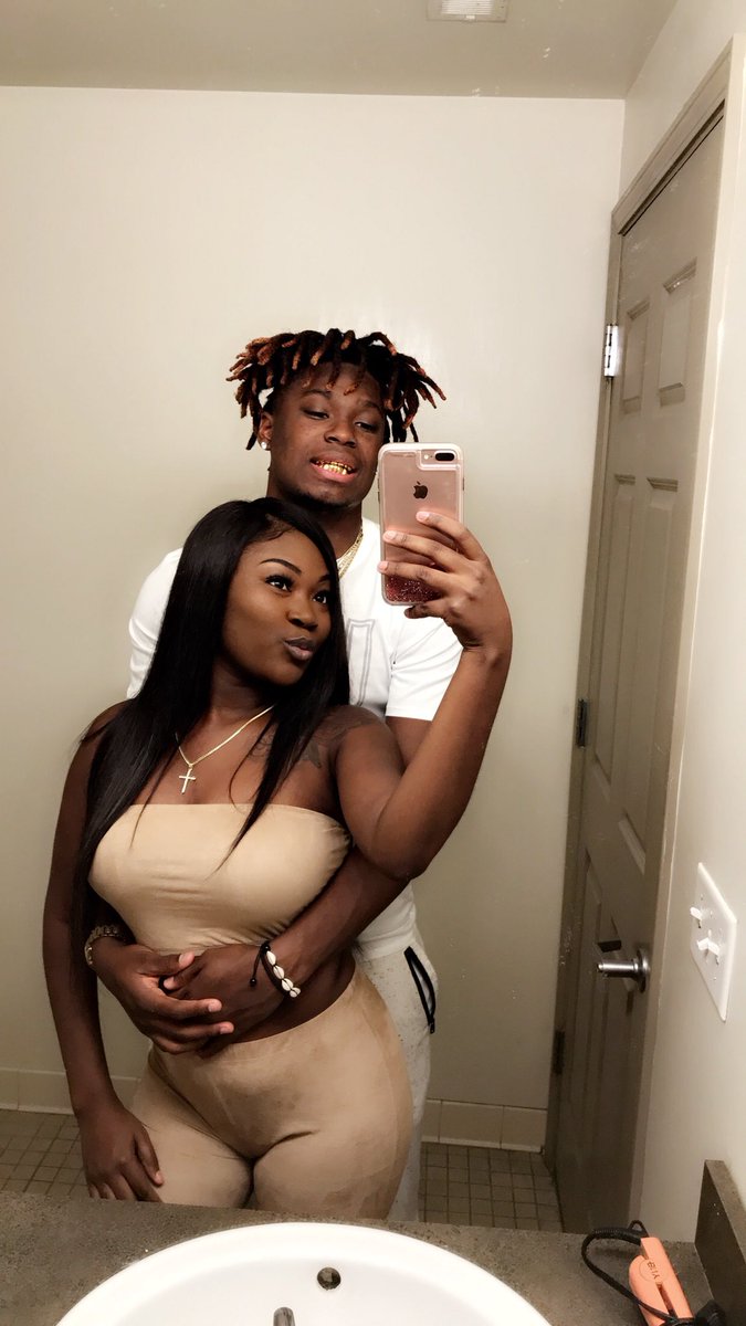 yea_imgorgeouss's tweet photo. Infatuated with everything about you ❤️💍 #happyweight 💋 https://t.co/FTdJKcQdI4