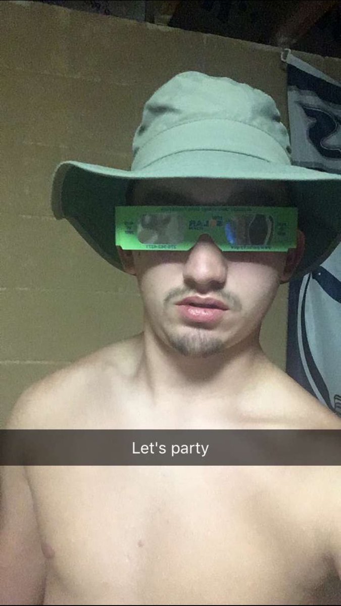 TotalGoonMove69's tweet photo. When you wake up with plans for the coop that night #TGM https://t.co/kaP82gmg2b