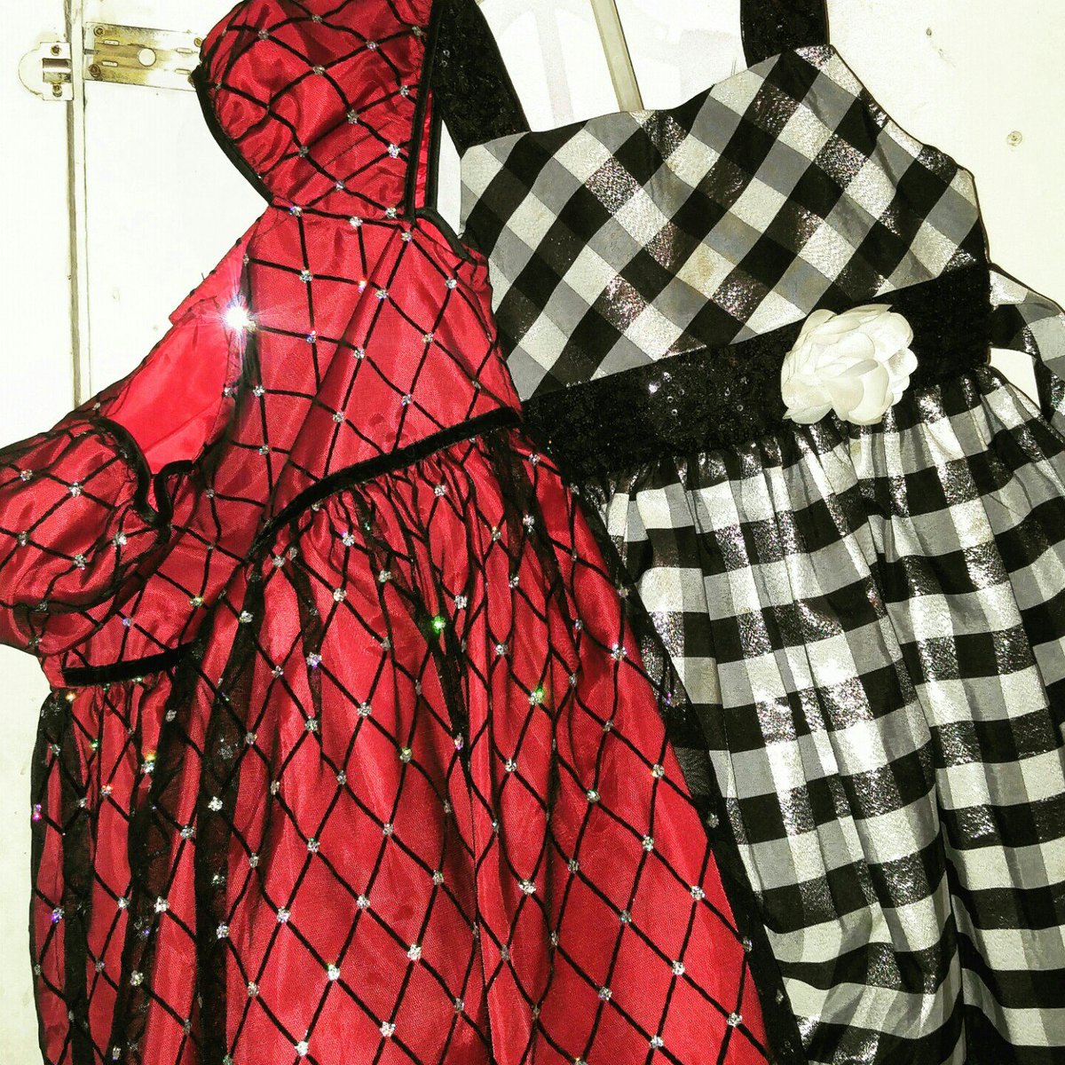LadyBison21's tweet photo. My daughter loves her new dresses thanks to our free coupon. #KohlsXInfluenster #GameOn, #ad, @Influenster, @kohls https://t.co/UioBAQL1Ze