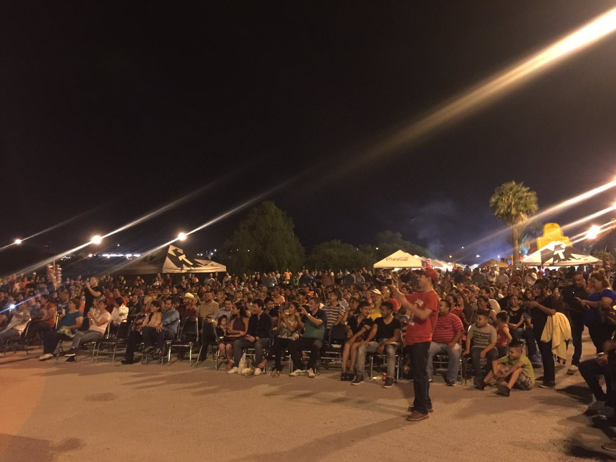Gg26Fest's tweet photo. Show de @alansaldana7  #NachoFest #PaseoDelRio #PiedrasNegras ven a divertirte aún estás a tiempo https://t.co/H54g2Nnguq